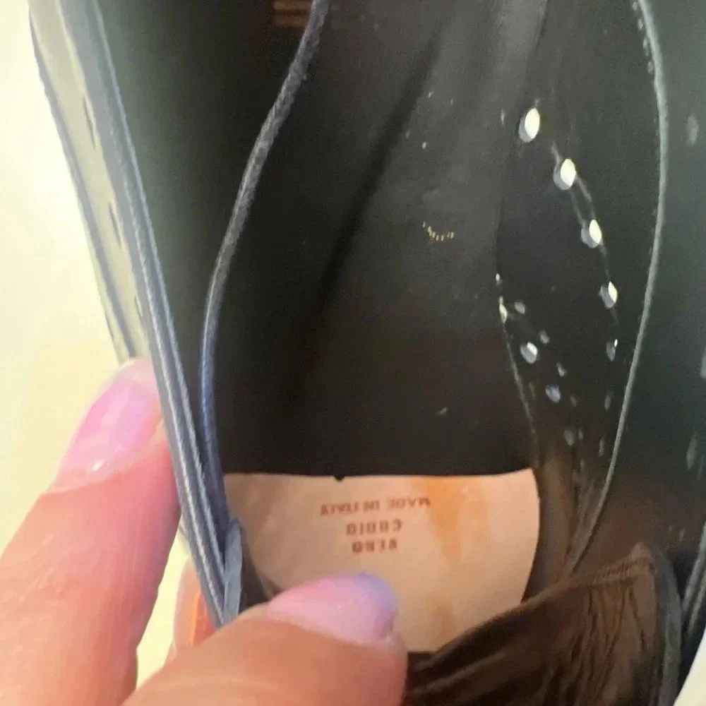 LORIBLU MADE IN ITALY LEATHER  Black Slip-On Loafers with Cushioned Insole